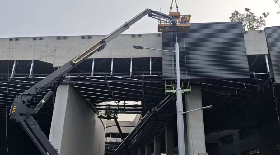 饰纪上品UHPC厂家：深圳龙华医院隧道UHPC挂板工程