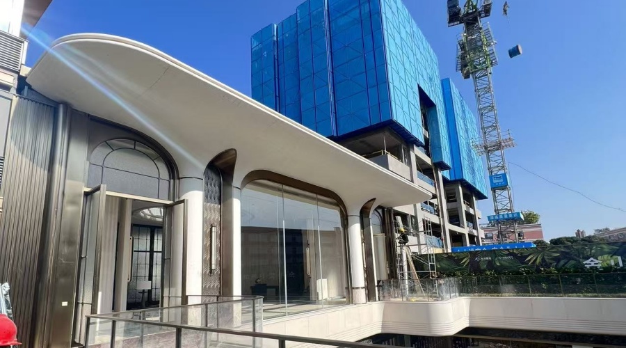 福建江湾道售楼部水磨石UHPC柱子造型工程案例