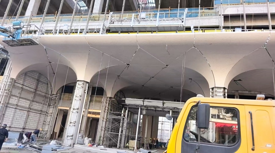 UHPC构件安装现场 UHPC构件安装现场